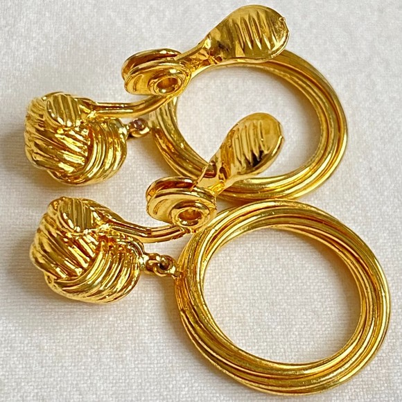 Golden Earrings Love Knots With Twisted Dangling Rings Clip Ons - Picture 7 of 8